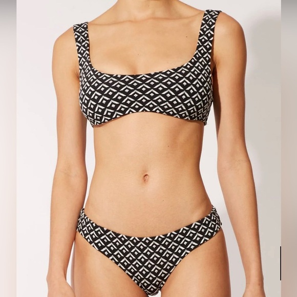 NWT Solid and Striped The Elle top - Picture 1 of 3